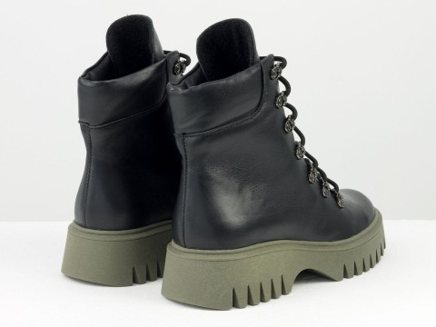 Класичні черевики з натуральної чорної шкіри на потовщеній підошві кольору хакі зі шнурівкою, Б-2234-03