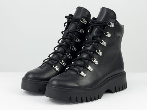 Класичні черевики з натуральної чорної шкіри на потовщеній підошві зі шнурівкою, Б-2234-02