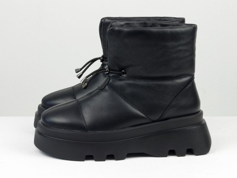 Жіночі черевики з натуральної м'якої стьоганої шкіри чорного кольору на полегшеній підошві, Б-2236-01