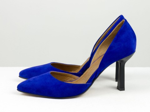 Дизайнерські туфлі човники на підборах з натуральної італійської замші темно-синього кольору, Т-2233-01