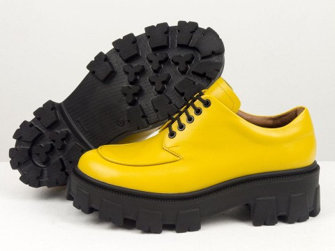 Жовті туфлі на тракторній підошві з натуральної шкіри гірчичного кольору , Т-2046-14