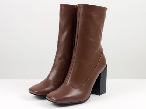 Жіночі черевики з натуральної  коричнево-рудої шкіри на квадратному матовому підборі, Б-2080-08