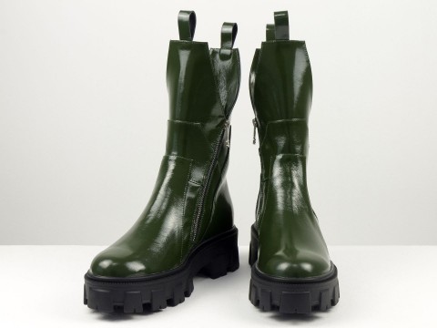 Жіночі зелені високі черевики з натуральної шкіри наплак асиметричного крою, Б-2104-15