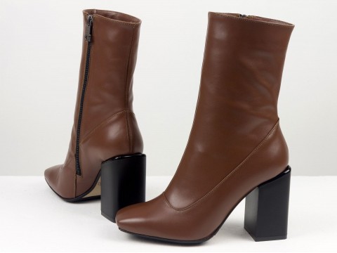 Жіночі черевики з натуральної  коричнево-рудої шкіри на квадратному матовому підборі, Б-2080-08