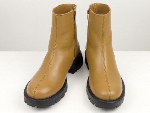 Жіночі черевики з натуральної карамельної шкіри на полегшеній підошві , Б-2057-03