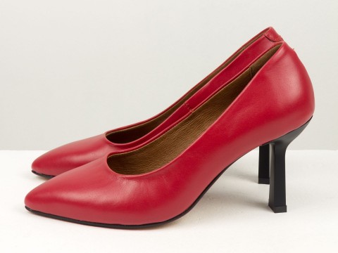 Дизайнерские туфли лодочки на  каблуке из натуральной итальянской кожи красного цвета,  Т-2115-09