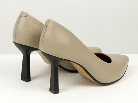 Дизайнерські туфлі-човники на невисокому підборі "рюмочка" з натуральної італійської шкіри,  Т-2115-08