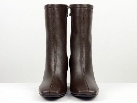 Женские коричневые кожаные ботинки на каблуке Gino Figini