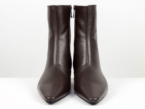 Женские кожаные коричневые ботинки на невысоком каблуке чарочке Gino Figini