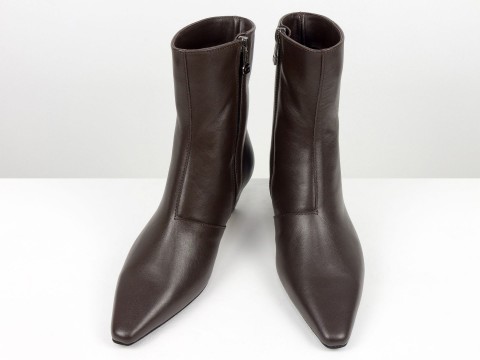 Женские кожаные коричневые ботинки на невысоком каблуке чарочке Gino Figini