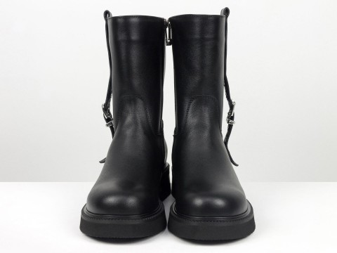 Жіночі шкіряні черевики з ремінцем та масивною підошвою Gino Figini