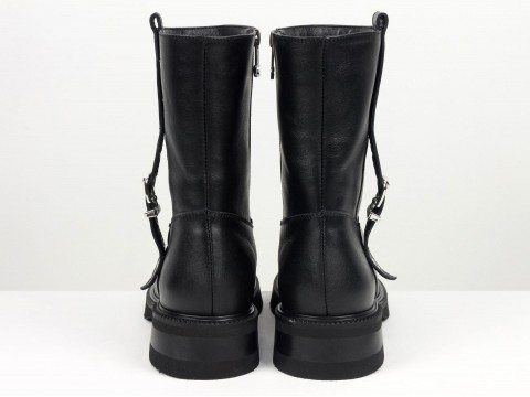 Жіночі шкіряні черевики з ремінцем та масивною підошвою Gino Figini