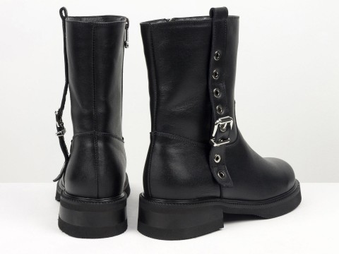 Жіночі шкіряні черевики з ремінцем та масивною підошвою Gino Figini