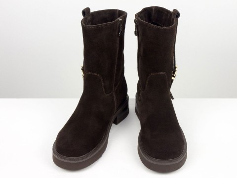 Жіночі замшеві черевики з ремінцем та масивною підошвою Gino Figini