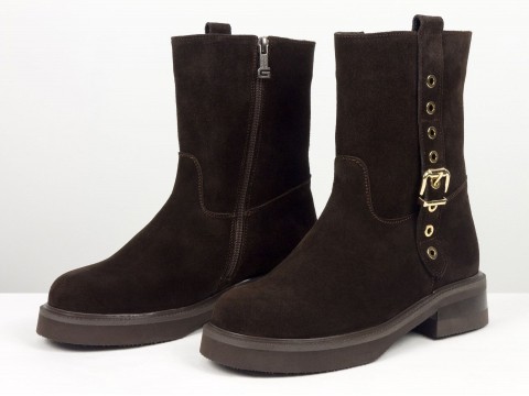 Жіночі замшеві черевики з ремінцем та масивною підошвою Gino Figini
