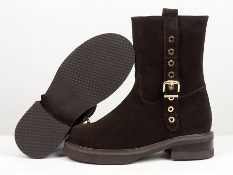 Жіночі замшеві черевики з ремінцем та масивною підошвою Gino Figini