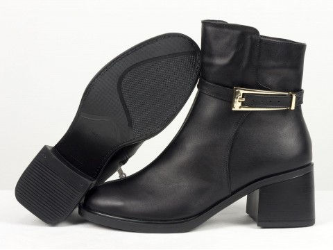 Стильні жіночі черевикиз натуральної шкіри чорного кольору Gino Figini