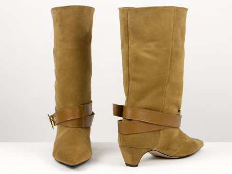 Ексклюзивні замшеві черевики з відворотом і ремінцем Gino Figini