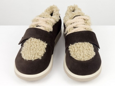 Жіночі осінні напівчеревики з натуральної замші коричневого кольору  та хутром "тедді"  на липучці