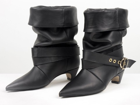 Эксклюзивные кожаные ботинки с отворотом и ремешком