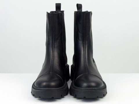Дизайнерські високі черевики "челсі" з натуральної чорної шкіри з резинками на потовщеній підошві, Б-2325-01