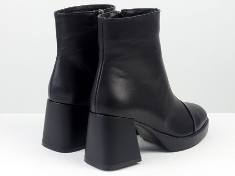 Жіночі черевики з натуральної чорної шкіри на середньому підборі з блискавкою, Б-2326-01