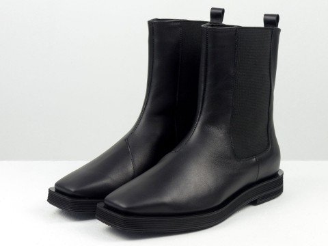 Дизайнерські черевики "челсі" з натуральної чорної шкіри з резинками на низькому ходу , Б-2330-01