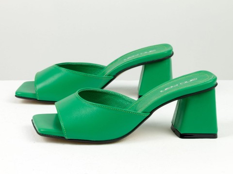 Дизайнерські шльопанці зеленого кольору "лайм" на обтяжних підборах з натуральної італійської шкіри, С-2216-04