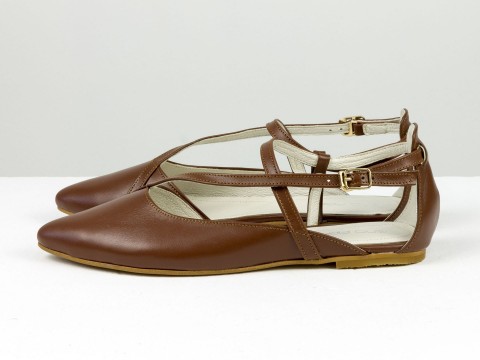 Женские коричневые туфли на низком ходу из натуральной кожи с ремешками и застежкой, С-2223-04