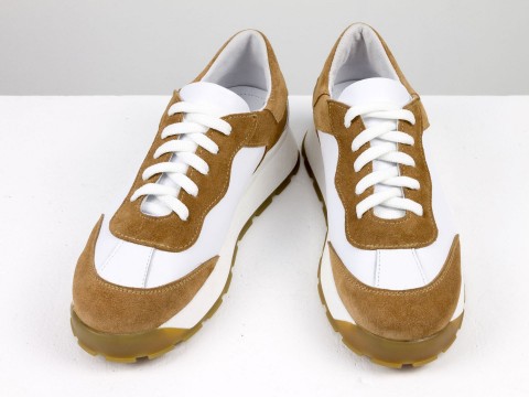 Кросівки монохромні з натуральної рудої замші та шкіри білого кольору на полегшеній підошві, Т-2214-01